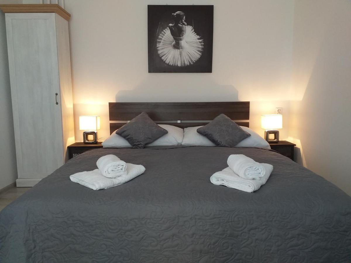 Monato Bed and Breakfast Poprad Værelse billede
