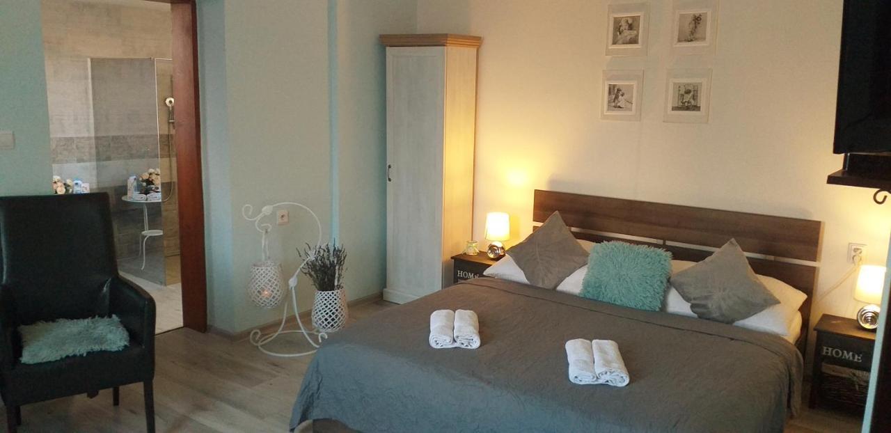 Monato Bed and Breakfast Poprad Eksteriør billede